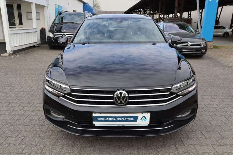 Gebraucht VW Passat Business 200 PS (147 kW) 2022 Deep black pearlescent Kombi
