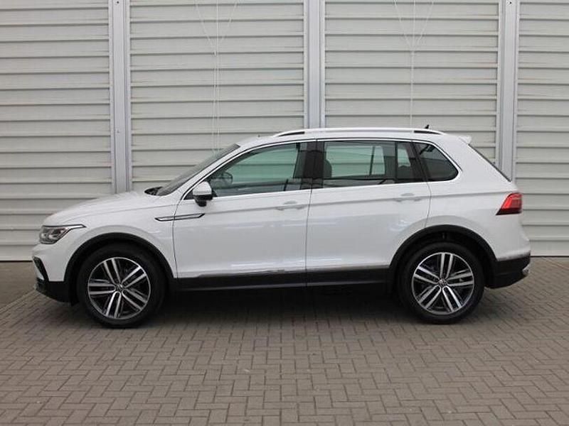 Gebraucht VW Tiguan Elegance 150 PS (110 kW) 2022 Weiß SUV