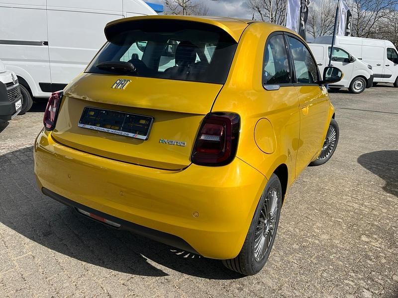 Neu Fiat 500 65 PS (47 kW) 2026 Gelb Kleinwagen