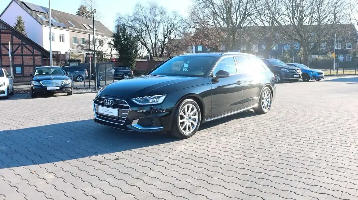 Gebraucht Audi A4 Advanced 231 PS (169 kW) 2020 Schwarz Limousine