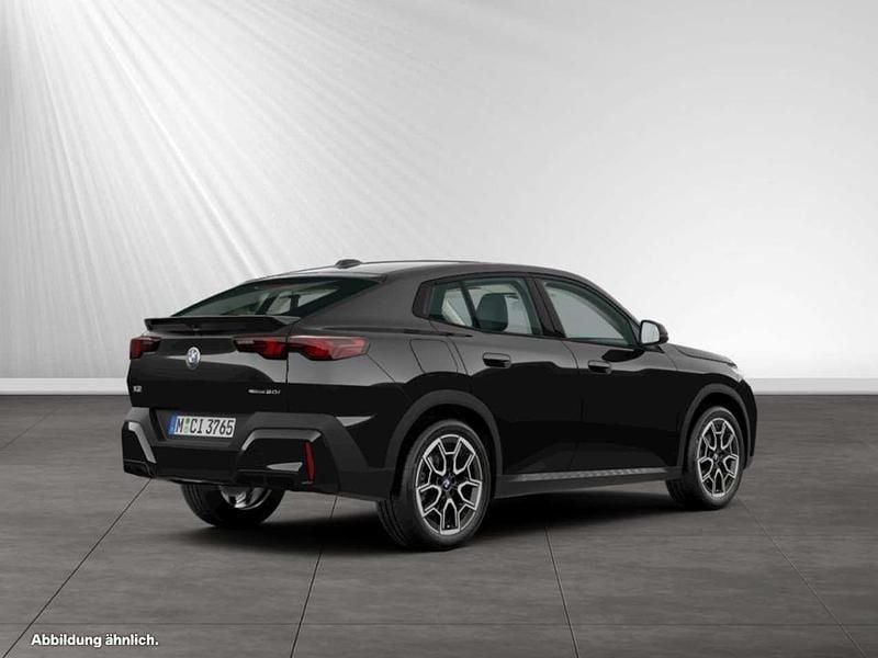 Gebraucht BMW X2 170 PS (125 kW) 2024 Saphirschwarz metallic SUV