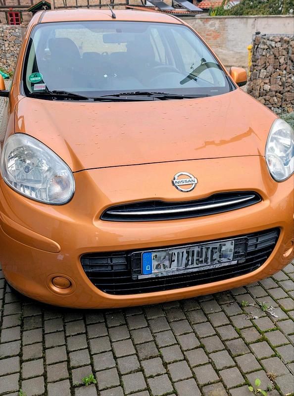 Gold Gebraucht 2011 Nissan Micra Kleinwagen | 3.450 € - Bild 1/4