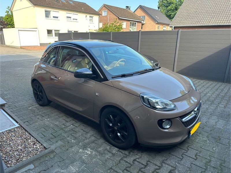 Braun Gebraucht 2013 Opel Adam Glam Kleinwagen | 7.490 € (Teuer) - Bild 1/4