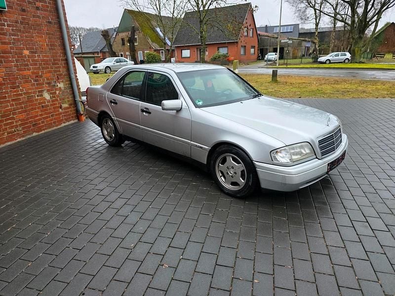 Gebraucht Mercedes C230 193 PS (141 kW) 1996 Silber Limousine