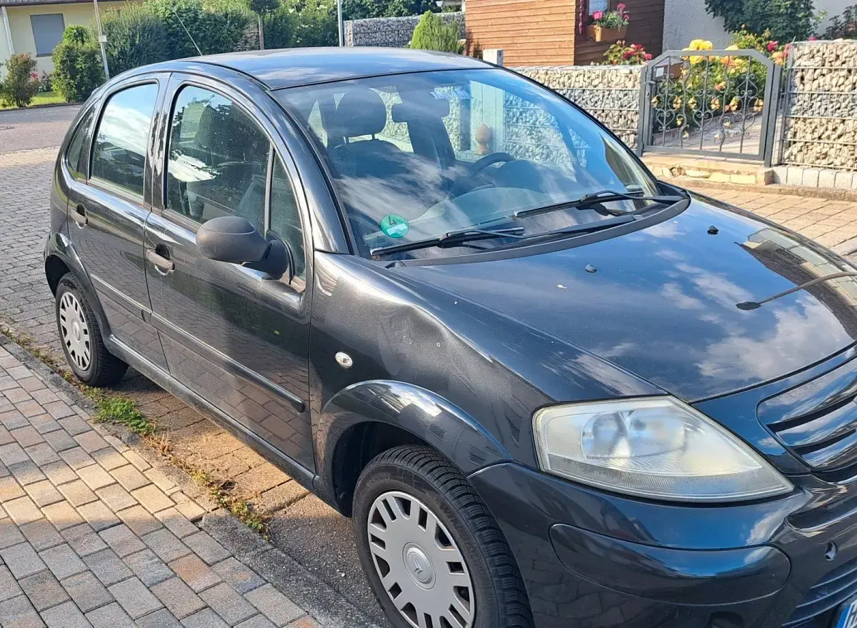Gebraucht Citroën C3 73 PS (53 kW) 2009 Schwarz Kleinwagen