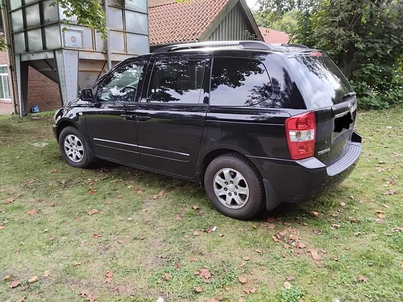 Gebraucht Kia Carnival 185 PS (136 kW) 2009 Schwarz Van / Kleinbus