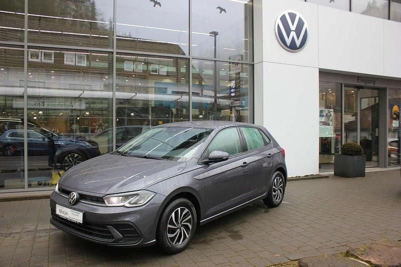 Gebraucht VW Polo Life 95 PS (69 kW) 2022 Rauchgrau Kleinwagen