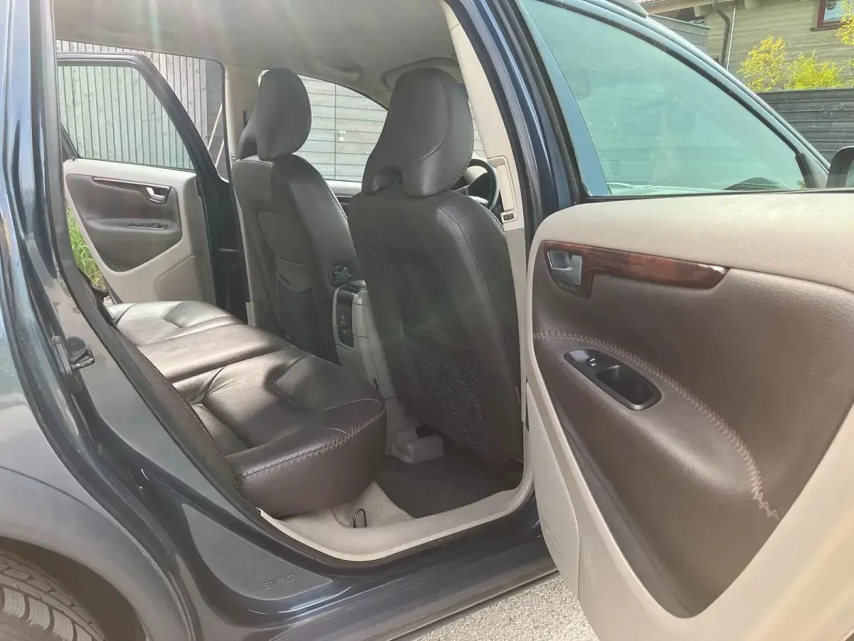 Occasion Volvo XC70 185 ch (136 kW) 2006 Bleue Break