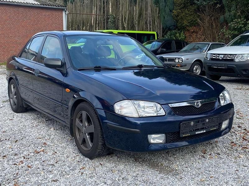 Gebraucht Mazda 323 Comfort 88 PS (64 kW) 1998 Blau Limousine
