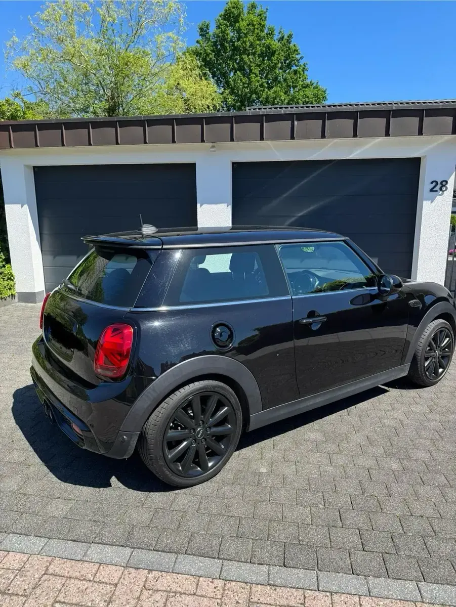 Gebraucht Mini Cooper S 192 PS (141 kW) 2019 Schwarz Kleinwagen
