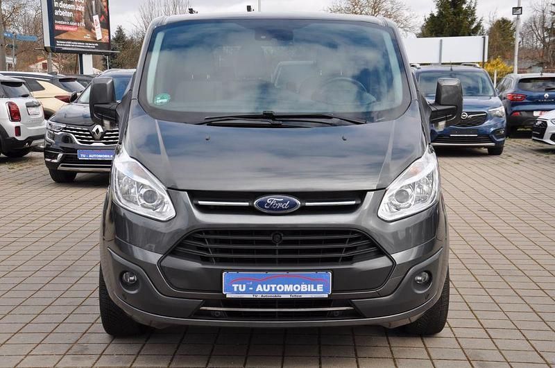 Gebraucht Ford Tourneo Titanium 131 PS (96 kW) 2017 Grau Van / Kleinbus