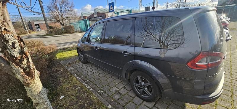 Andere farben Gebraucht 2006 Ford Galaxy Van / Kleinbus | 2.700 € (Guter Preis) - Bild 1/4