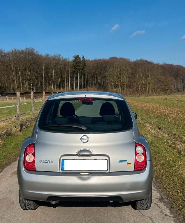 Gebraucht Nissan Micra 65 PS (47 kW) 2010 Grau Kleinwagen
