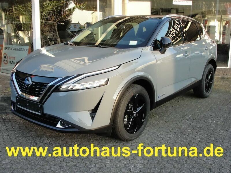 Grau Neu 2024 Nissan Qashqai Black Edition SUV | 38.600 € (Teuer) - Bild 1/4