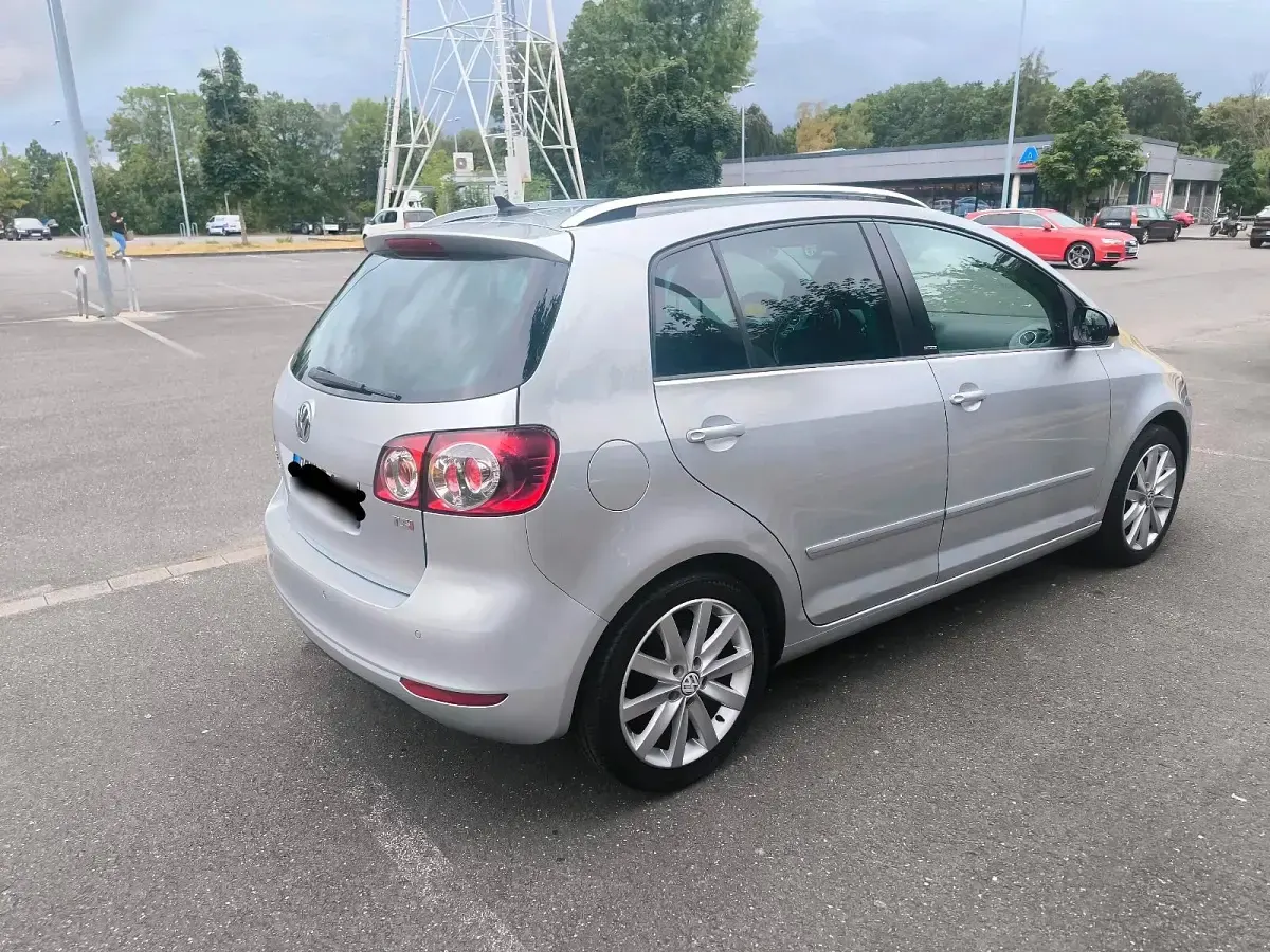 Gebraucht VW Golf VII 122 PS (89 kW) 2012 Grau Limousine