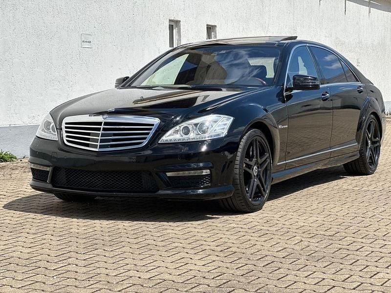 Schwarz unilack Gebraucht 2013 Mercedes S63 AMG AMG Limousine | 27.950 € - Bild 1/4
