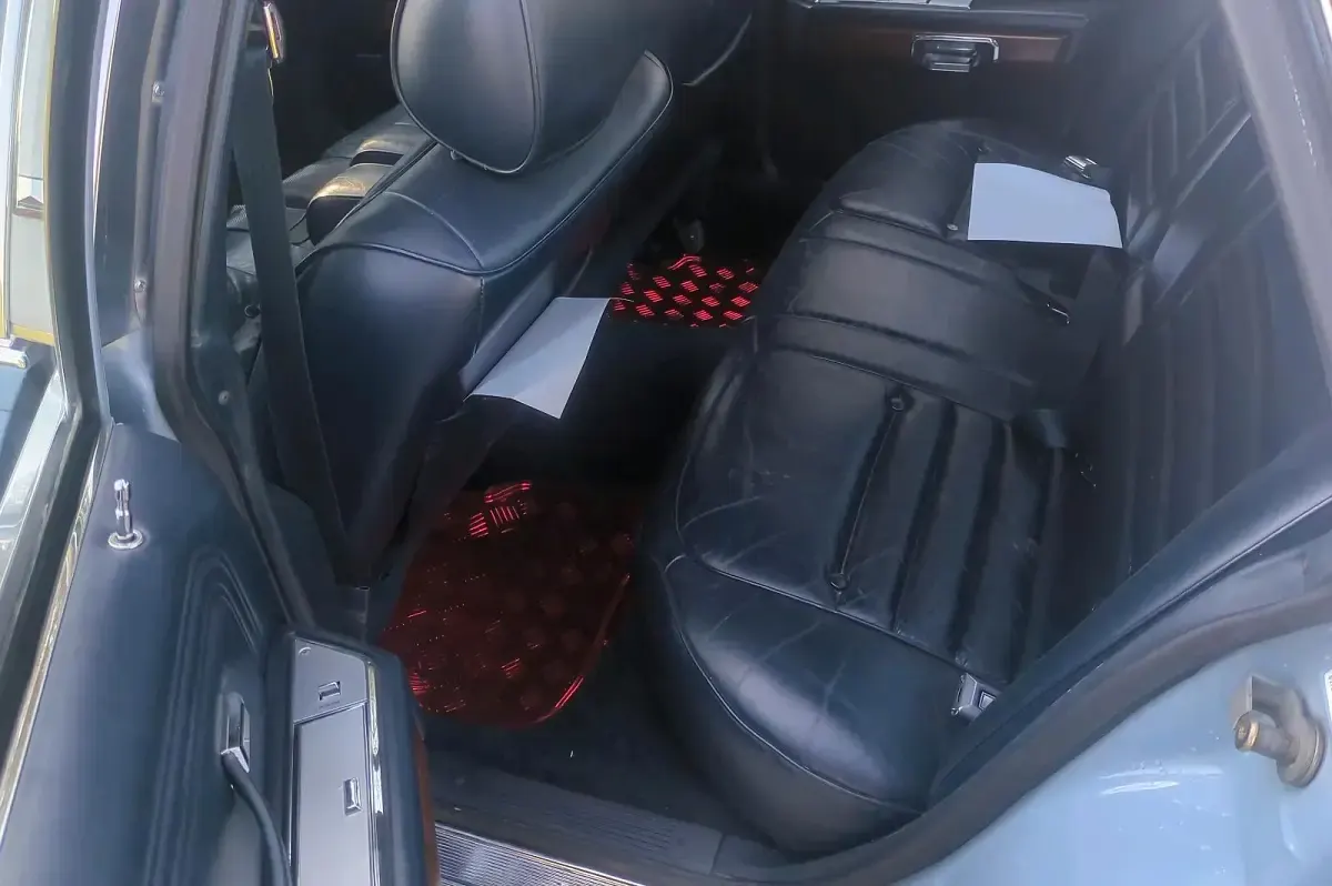 Gebraucht Ford V8 139 PS (102 kW) 1988 Blau Limousine