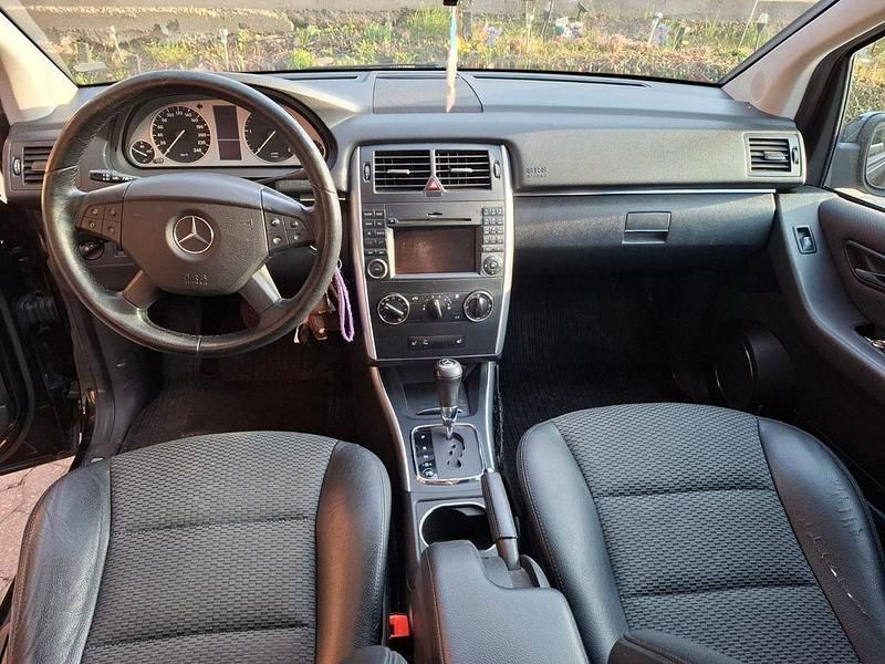Gebraucht Mercedes B200 140 PS (102 kW) 2008 Schwarz Van / Kleinbus