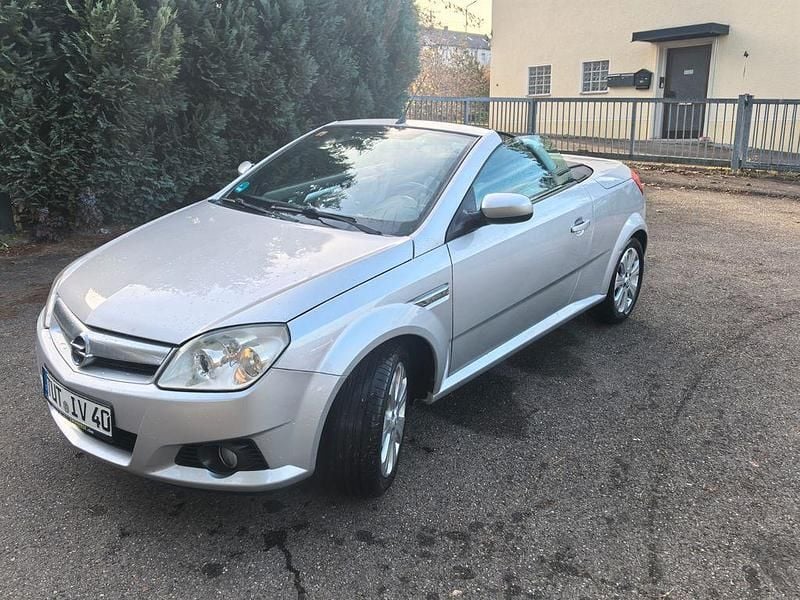 Gebraucht Opel Tigra 90 PS (66 kW) 2008 Grau Cabrio