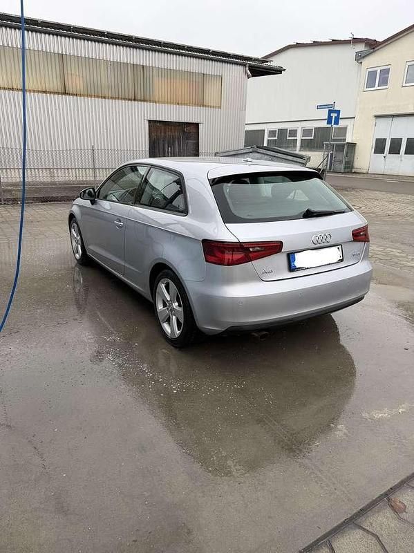 Second-hand Audi A3 Ambition 110 CP (80 kW) 2015 Argintiu Hatchback