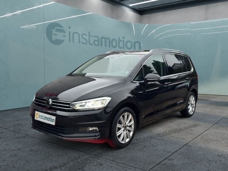 Schwarz Gebraucht 2024 VW Touran Pro Van / Kleinbus | 36.849 € (Fairer Preis) - Bild 1/4