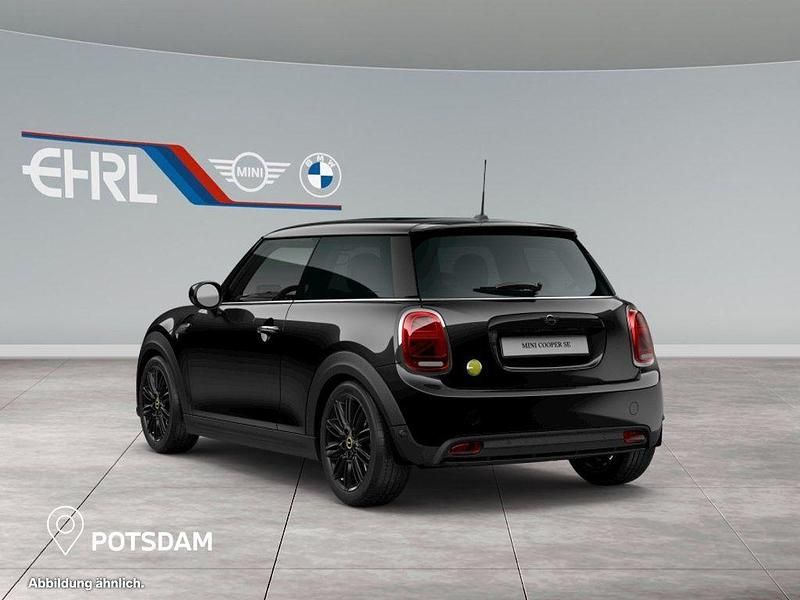 Gebraucht Mini Cooper SE 135 kW (184 PS) 2022 Schwarz Kleinwagen