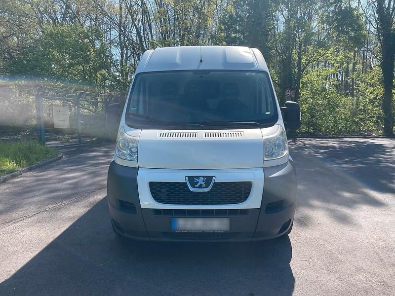 Gebraucht Peugeot Boxer 131 PS (96 kW) 2013 Weiß Van