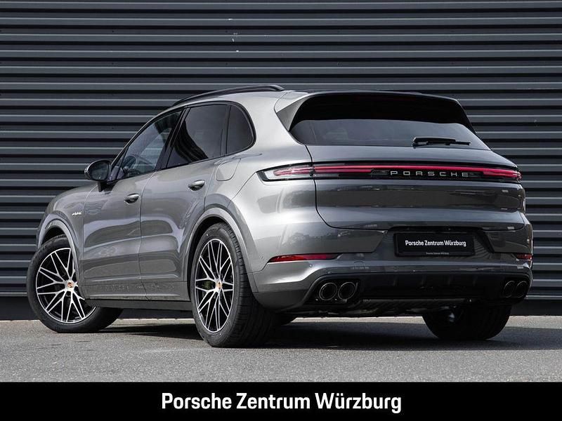 Gebraucht Porsche Cayenne 470 PS (345 kW) 2025 Grau SUV