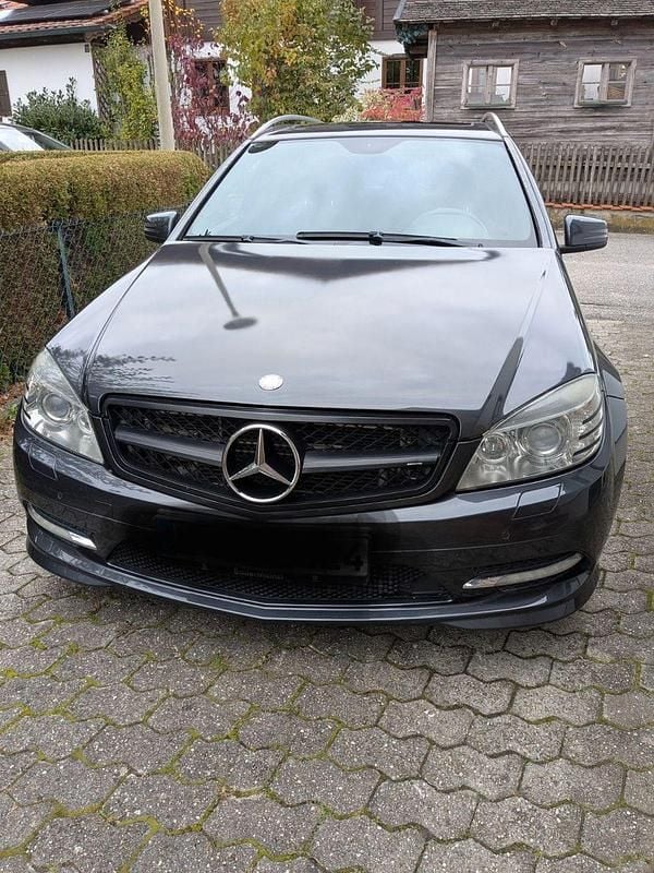 Grau Gebraucht 2010 Mercedes 250 Kombi | 6.500 € (Guter Preis) - Bild 1/4