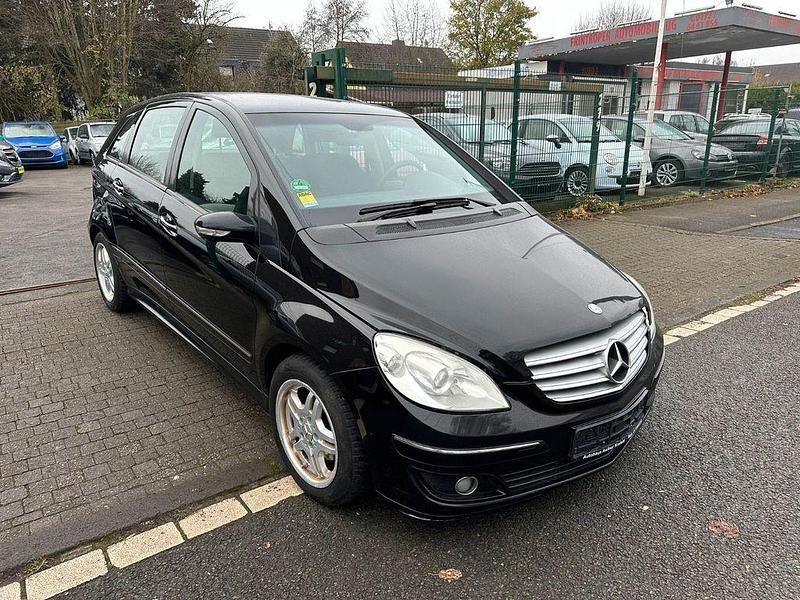 Gebraucht Mercedes B200 136 PS (100 kW) 2005 Schwarz Van / Kleinbus
