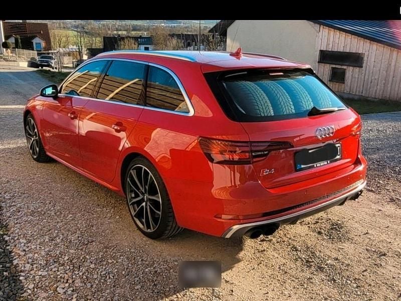 Second-hand Audi S4 354 CP (260 kW) 2018 Roșu Break