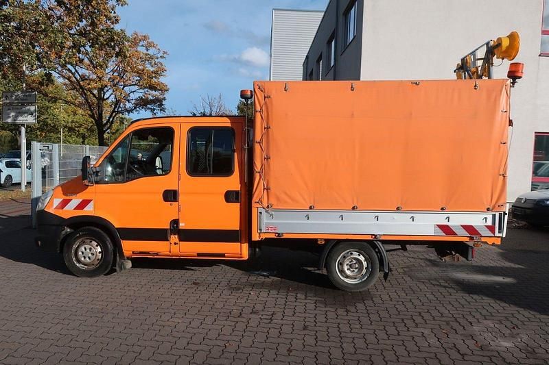 Second-hand Iveco Daily 126 CP (92 kW) 2012 Portocaliu Berlinǎ