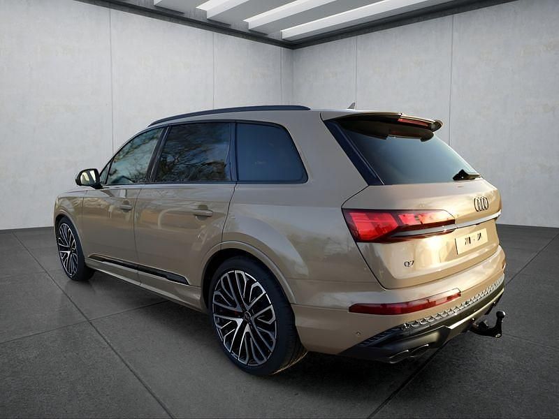 Blau Gebraucht 2024 Audi SQ7 SUV | 127.049 € (Teuer) - Bild 1/3