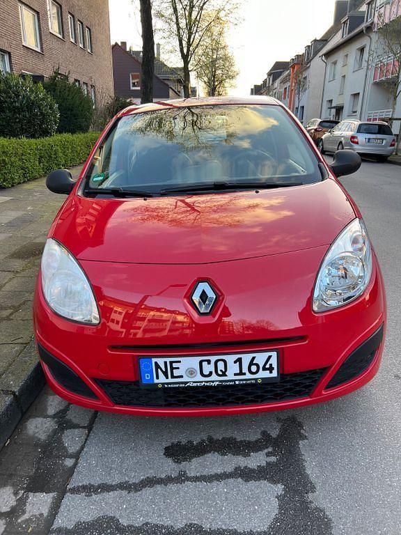 Gebraucht Renault Twingo Expression 58 PS (42 kW) 2009 Rot Kleinwagen