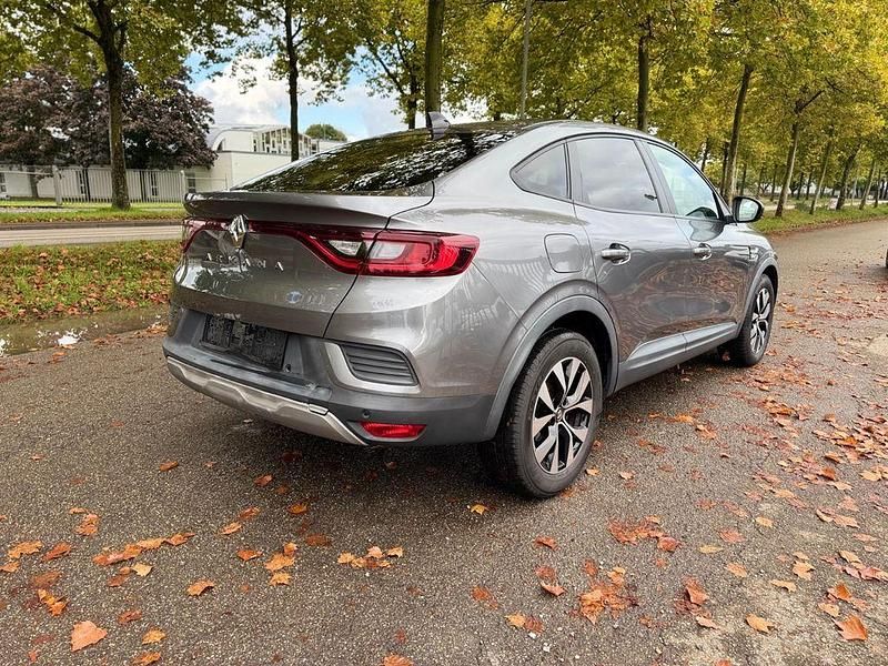 Gebraucht Renault Arkana Evolution 140 PS (102 kW) 2023 Grau SUV