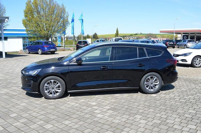 Gebraucht Ford Focus Titanium X 116 PS (85 kW) 2023 Agateblack Kombi
