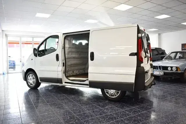 Używany Opel Vivaro 114 KM (83 kW) 2009 Minivan
