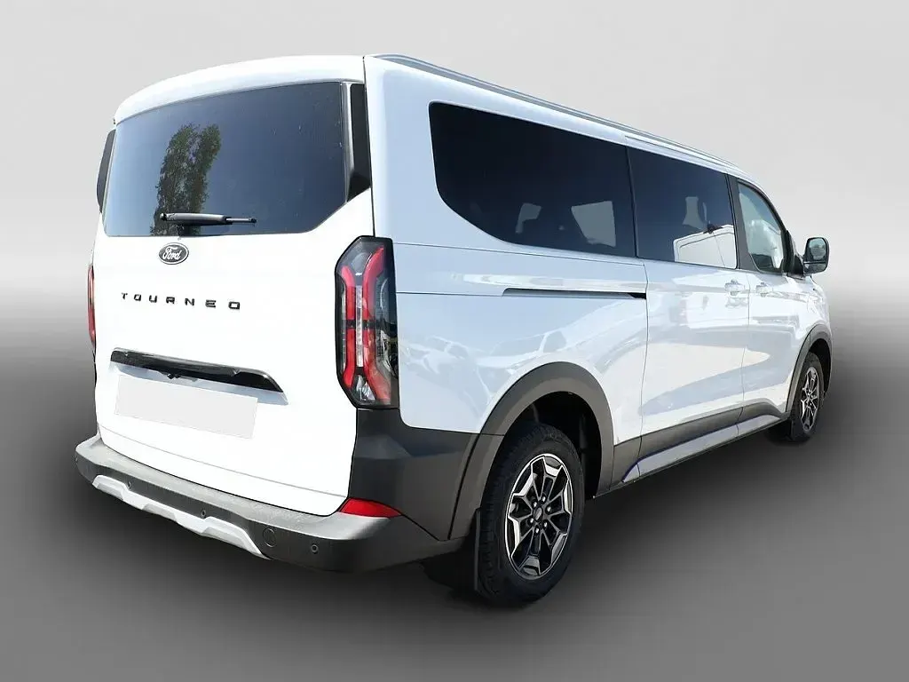 Nowe Ford Tourneo Active 170 KM (125 kW) 2026 Biały Minivan