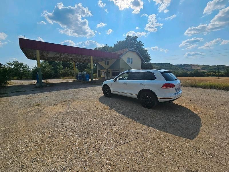 Weiß Gebraucht 2016 VW Touareg SUV | 23.200 € (Teuer) - Bild 1/4