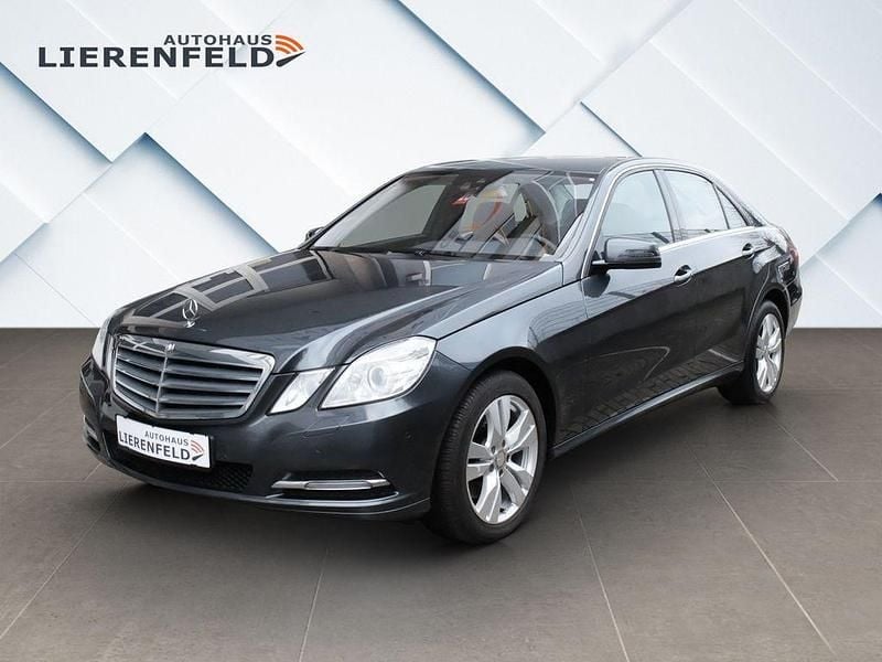 Tenoritgrau lack Gebraucht 2012 Mercedes E300 Limousine | 13.990 € (Guter Preis) - Bild 1/4