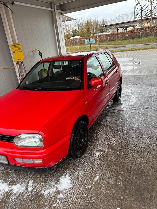 Gebraucht VW Golf III 75 PS (55 kW) 1997 Rot Kleinwagen