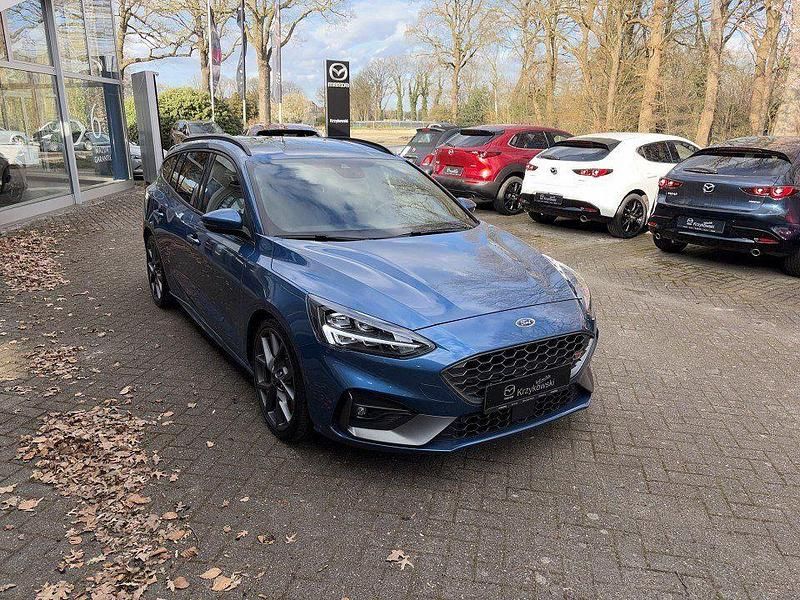 Używany Ford Focus ST 190 KM (139 kW) 2020 Niebieski Sedan/Limuzyna