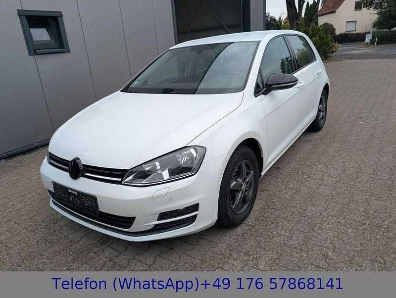 Weiß Gebraucht 2015 VW Golf VII Limousine | 9.298 € (Superpreis) - Bild 1/4