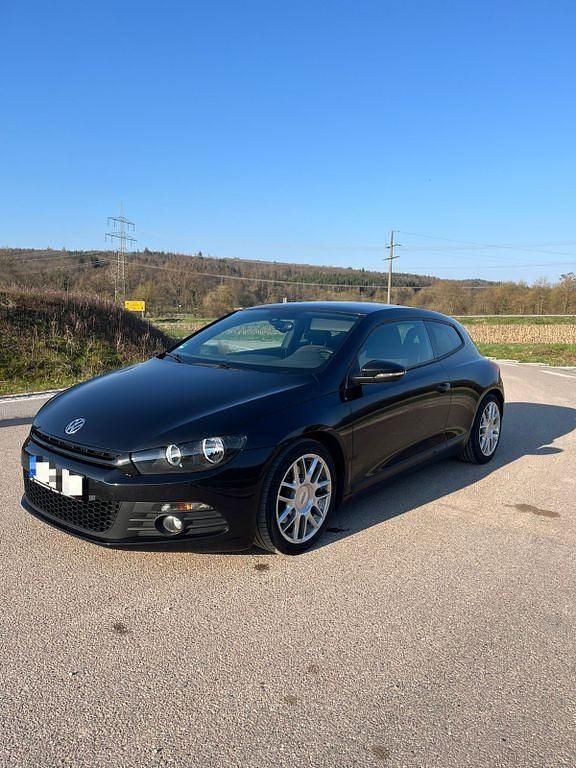 Second-hand VW Scirocco 200 CP (147 kW) 2009 Negru Coupe