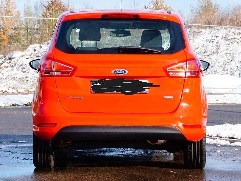 Gebraucht Ford B-MAX SYNC Edition 101 PS (74 kW) 2013 Rot Van / Kleinbus