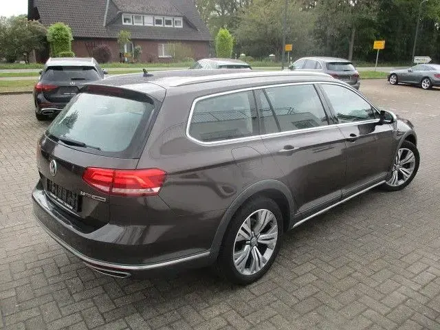 Gebraucht VW Passat 239 PS (175 kW) 2015 Schwarz Limousine