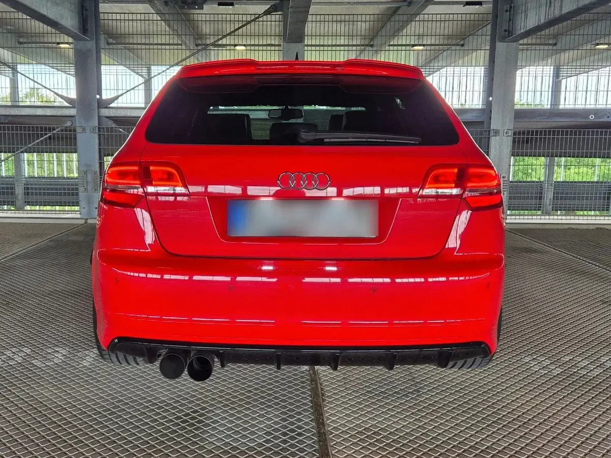 Gebraucht Audi RS3 Sport 340 PS (250 kW) 2012 Rot Limousine