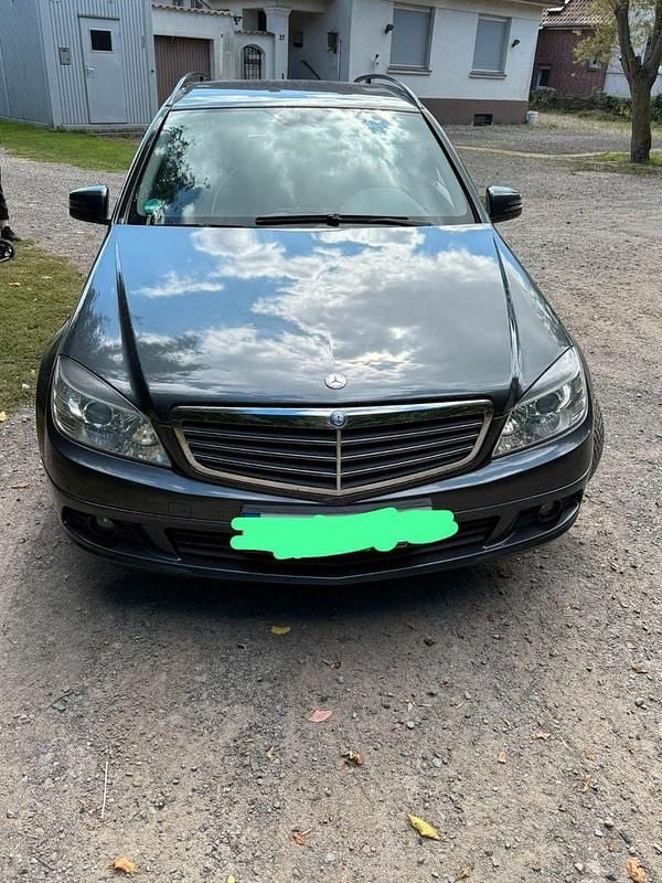 Grau Gebraucht 2010 Mercedes 200 Kombi | 4.999 € (Superpreis) - Bild 1/4