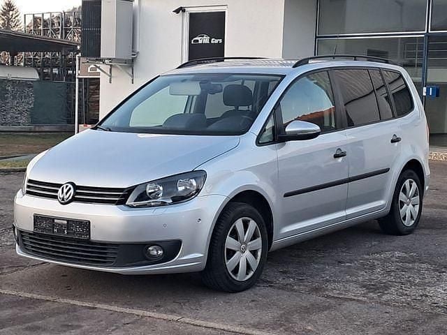 Gebraucht VW Touran Comfortline 140 PS (102 kW) 2014 Silber Van / Kleinbus