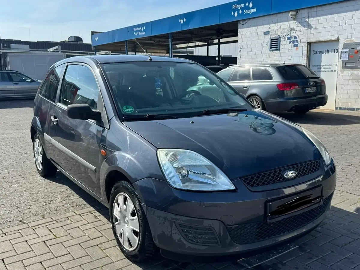 Gebraucht Ford Fiesta 80 PS (58 kW) 2006 Blau Kleinwagen